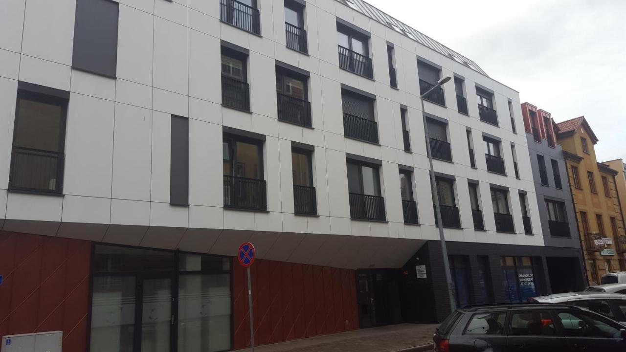 Apartament Skarbowa 1& Parking Leszno  Εξωτερικό φωτογραφία