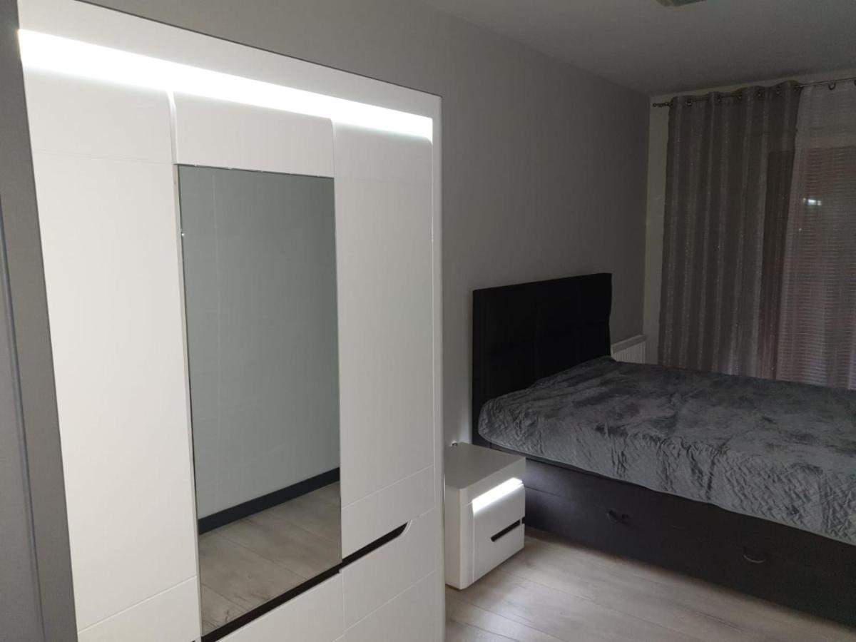 Apartament Skarbowa 1& Parking Leszno  Εξωτερικό φωτογραφία
